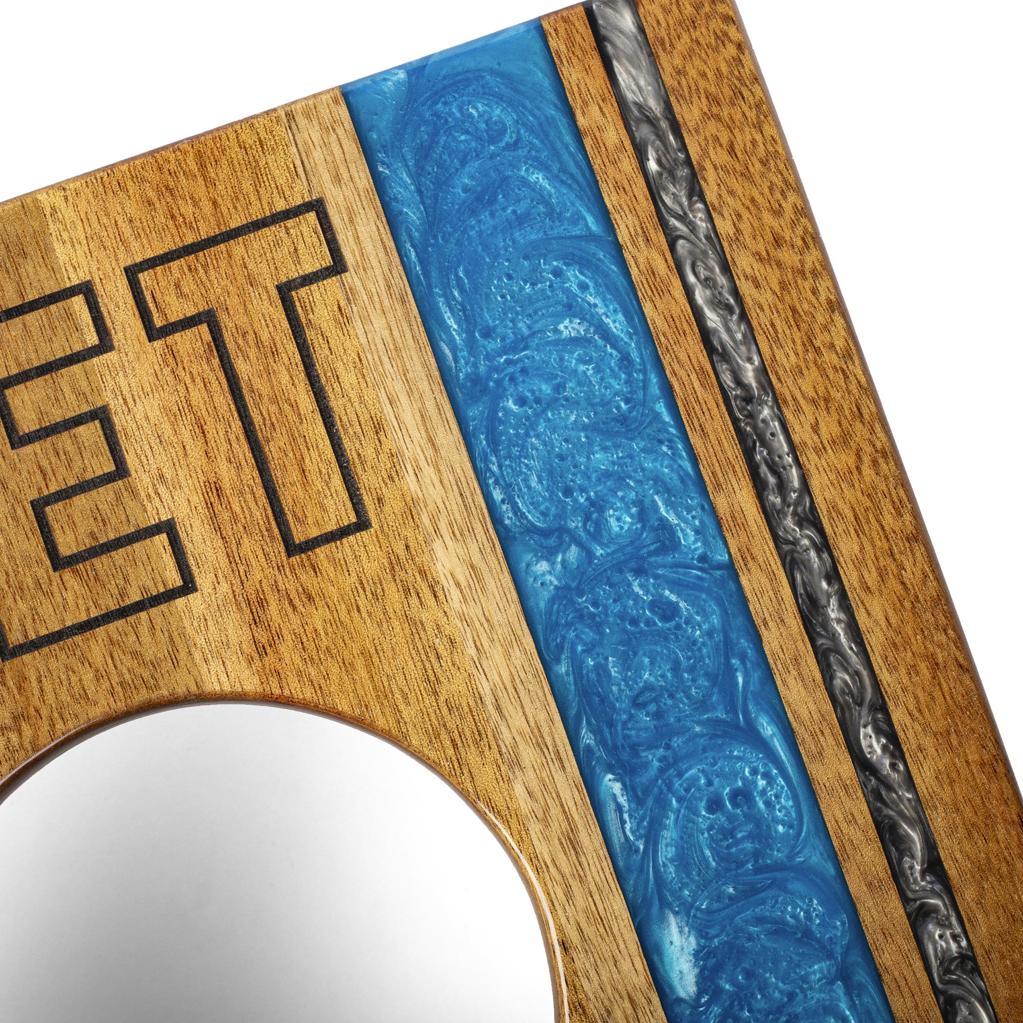 1ft x 2ft Gameday Teams Epoxy Resin Wood Compact Travel Cornhole Board Set - Image 27