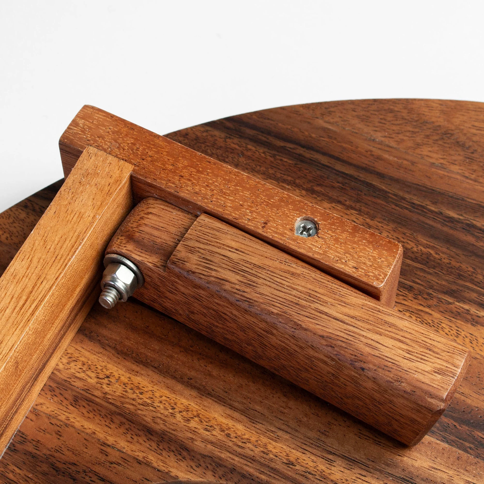 Island Hole | Wood and Resin Cornhole x Golf Chipping Game - Image 16