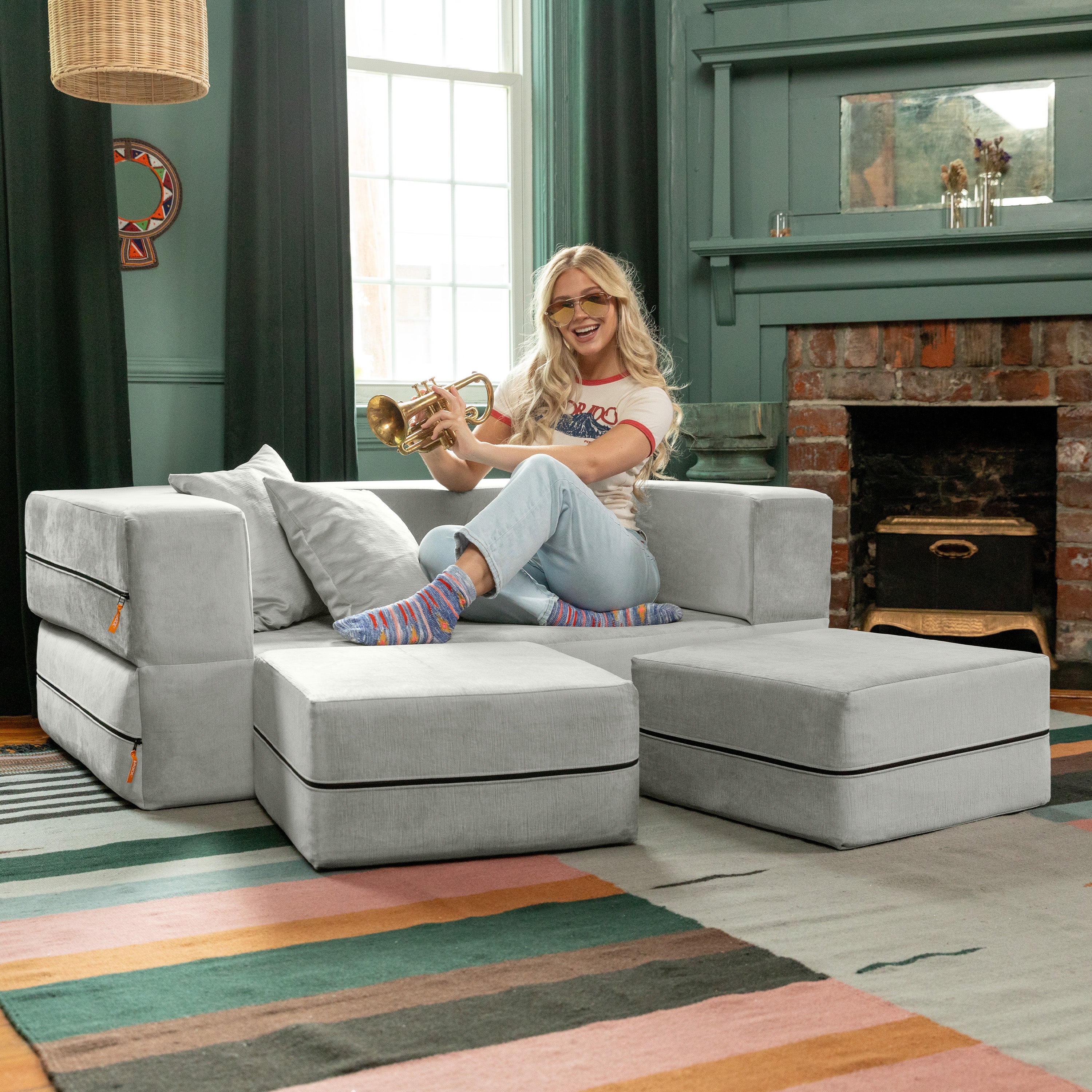 Jaxx Zipline Convertible Sleeper Loveseat & Ottomans - Image 9