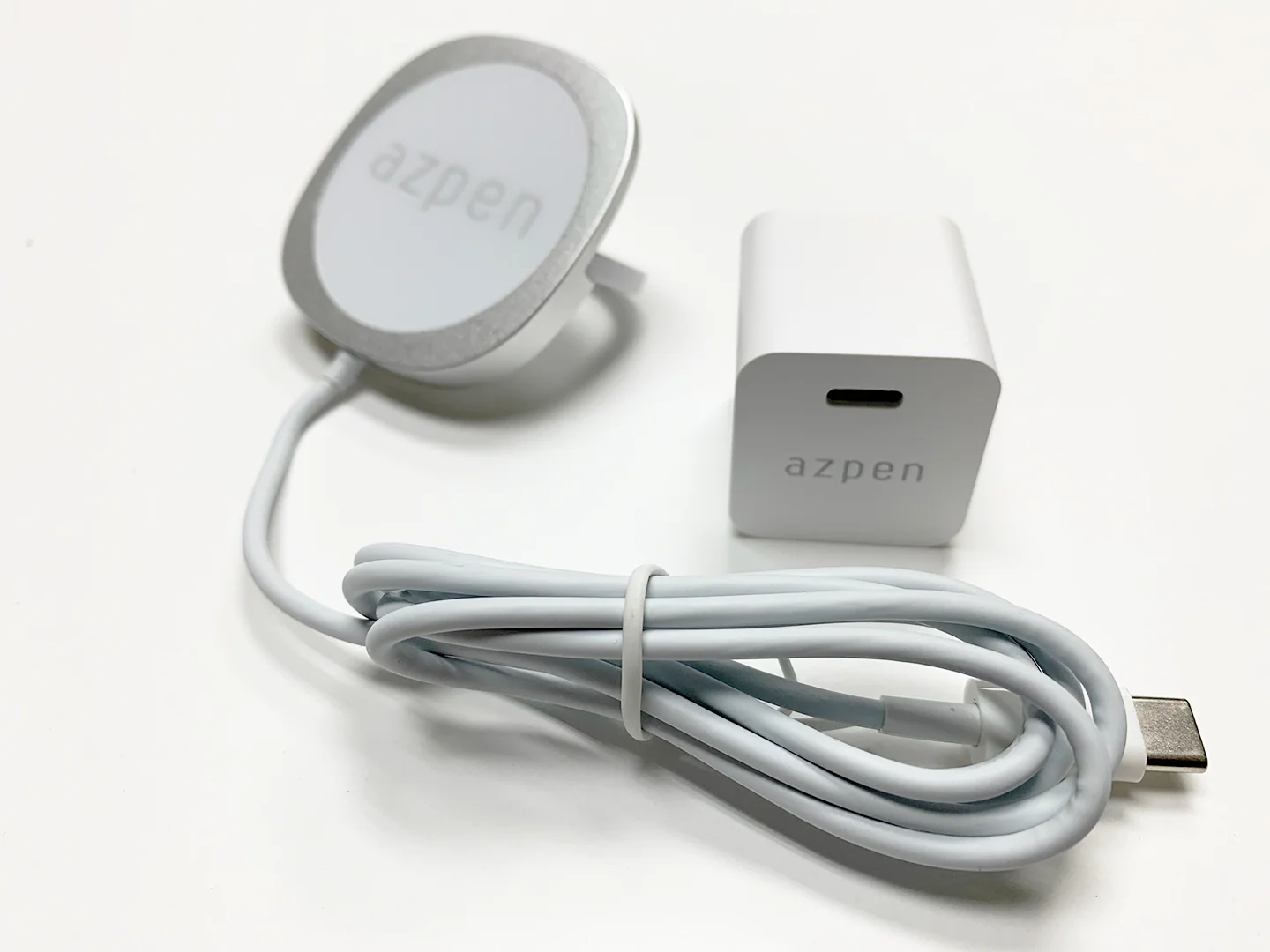 MagCharger + 20 Watt Charger Bundle - Image 5