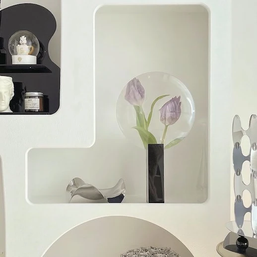 Phantom Vase - Creative Modern Decorative Vase by INSPECIAL HOME - Image 4