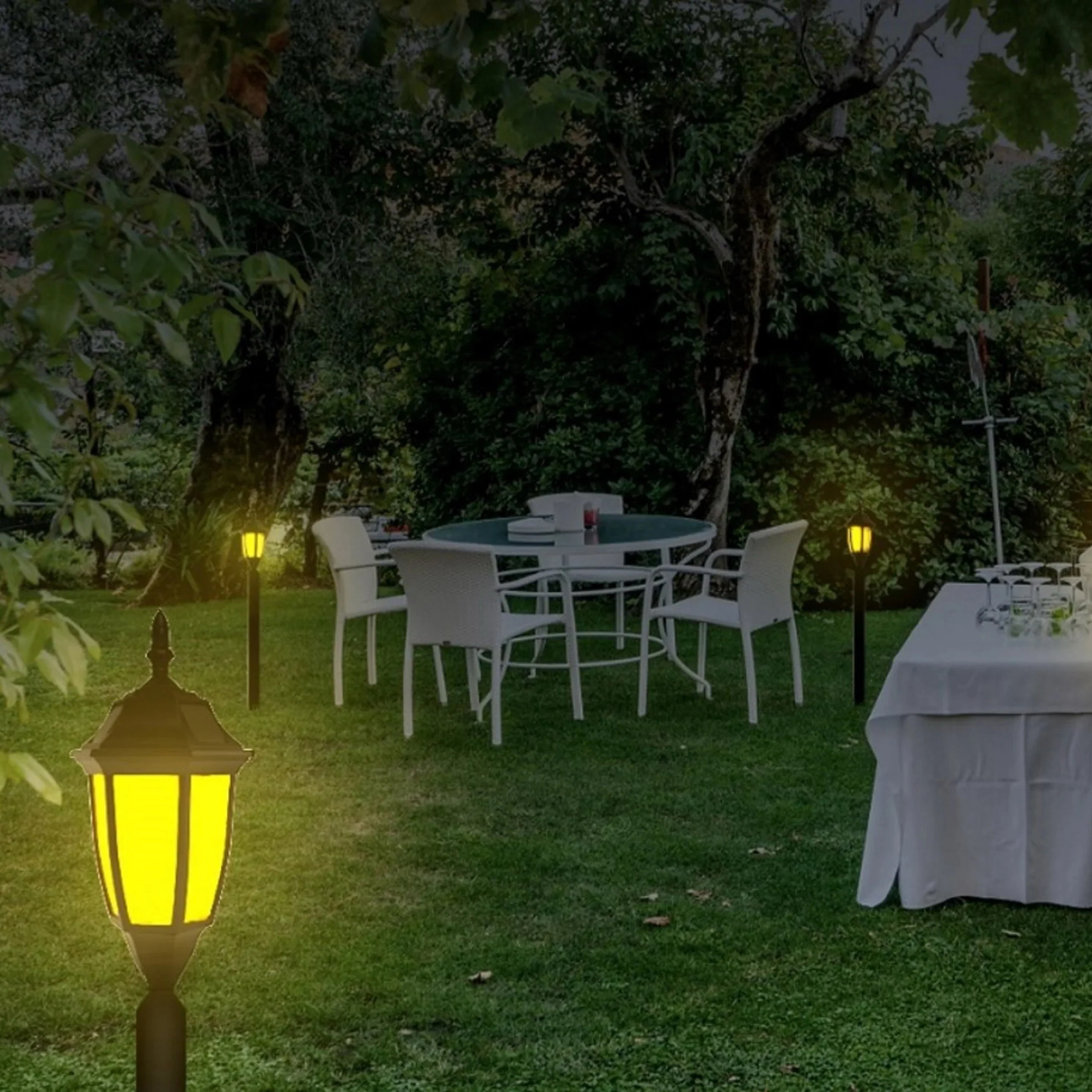 Solar Classic Pathway Light (Dual Lighting Modes) - Image 9