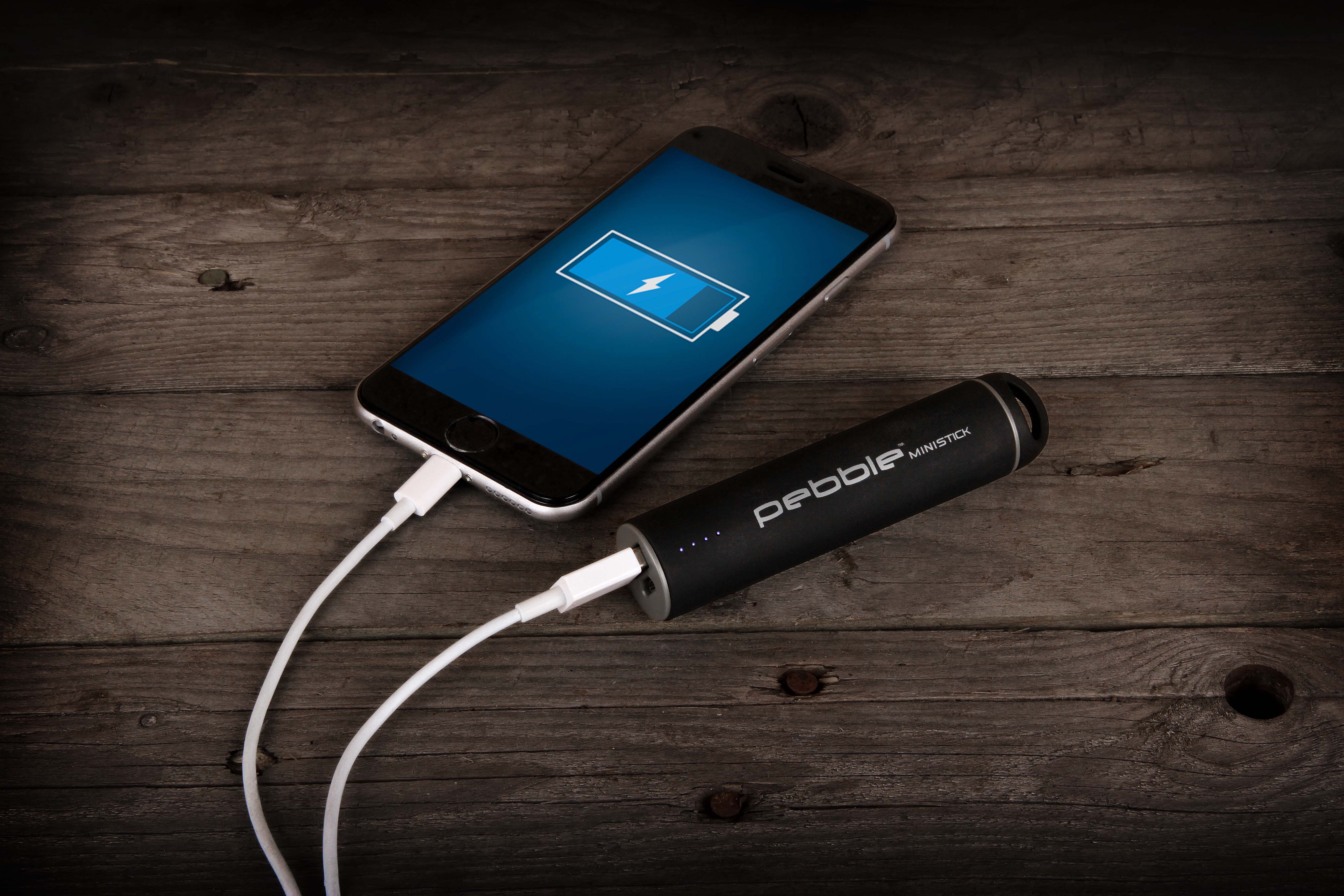 Veho Pebble Ministick 2,200mAh Emergency Portable Rechargeable Power Bank - Image 9